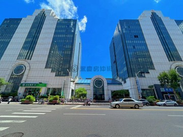 鄰近亞灣、獅甲捷運站❤️企業主的最愛附B1平車｜高雄市前鎮區一心一路