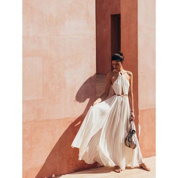 白色長裙超仙性感掛脖露肩連衣裙波西米亞大擺長裙海邊度假沙灘裙