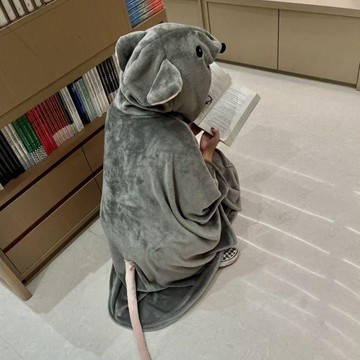 臺灣出貨+免運披風灰色鼠鼠披風保暖新款網紅同款鼠鼠可愛斗篷爆款保暖居家服