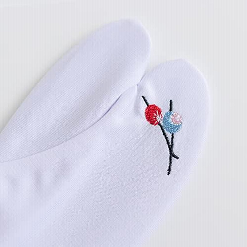 キョウエツ] 足袋 刺繍 和柄 足袋カバー 滑り止め付き 13-14cm 通販