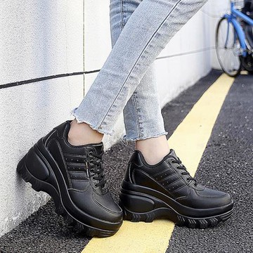 女鞋黑色上班工作鞋厚底增高8厘米旅游鞋輕便媽媽鞋小個子松糕鞋