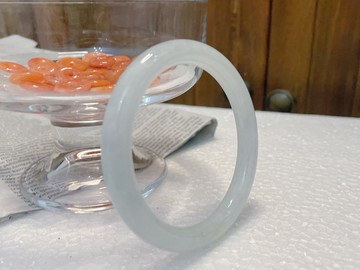 天然翡翠A貨緬甸玉白冰 圓骨鐲  美人 玉鐲 手鐲