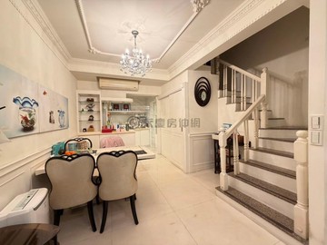 卡洛琳溫馨住店透天別墅4房+平面車位 藝文特區｜桃園市桃園區中埔二街