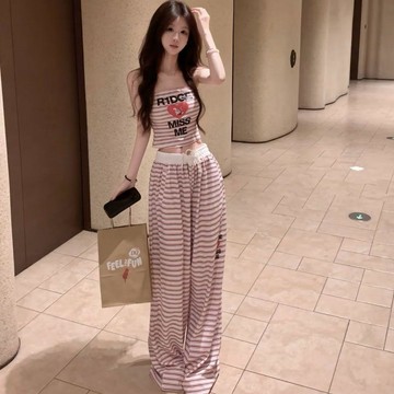 ♡ 𝑪𝒉𝒊𝒄 𝒖 ♡套裝女2026夏季新款純欲辣妹無袖短款條紋背心上衣高腰顯瘦闊腿褲