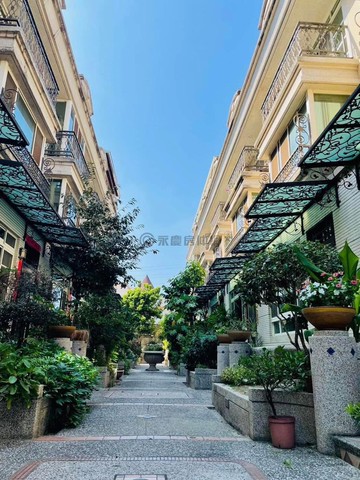 【久樘美麗人生】中科雙車庫丨邊間別墅｜台中市大雅區中清路四段