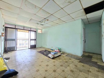 鼓山區公所旁超大室內便宜公寓~面柴山綠景｜高雄市鼓山區鼓山二路