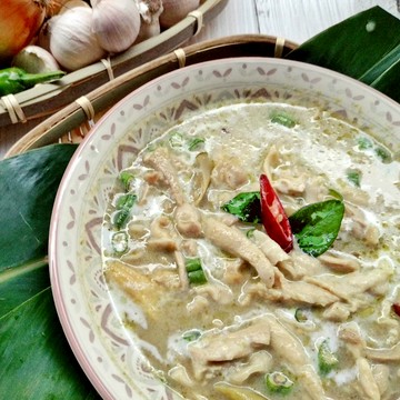 【泰凱食堂】辛辣綠咖哩雞
