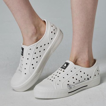 【Tattoo悄悄話系列】moz 瑞典 駝鹿 雙色洞洞餅乾水鞋 (仲夏之夢)-附鞋扣