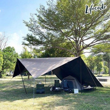 【LIFECODE】黑膠抗撕裂格紋天幕布/沙色/深卡其色/天幕(800*500cm) 12330200