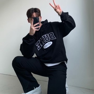 【OPB】 韓款 DUCK 帽TEE 拼布 字母 百搭 韓系  細絨布 落肩 長袖 情侶款