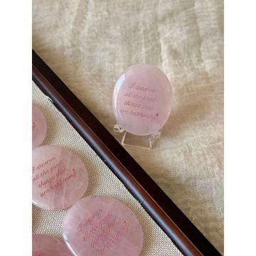 【刻字水晶礦石】天然粉水晶 值得擁有所有美好 掌心石