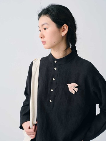 黑色水洗亞麻陶瓷小花鈕子簡潔襯衫