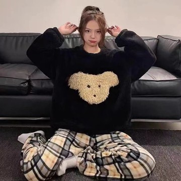 La Belleza多巴胺圓領法蘭絨加厚保暖寬鬆小熊上衣+格子法蘭絨長褲子居家服睡衣套裝