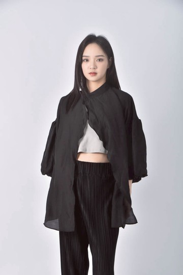 (M) 【董仔私服】friful泡泡袖黑色罩衫