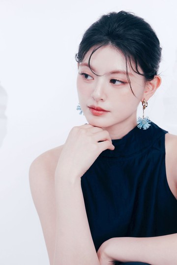 COR-DATE / 水藍色鬱金香綻放耳環