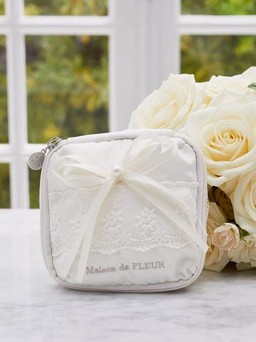 公主風蕾絲蝴蝶結方形上掀式收納包(08000503100) - Maison de FLEUR