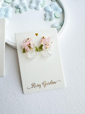 雨後粉紅繡球花水晶球耳環 - 晶瑩花葉・透光漸層 | Rosy Garden