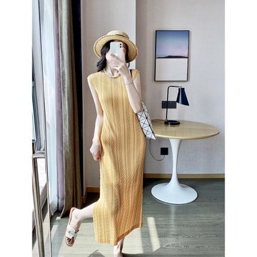 源思潔連衣裙夏季高級感魚鱗褶皺背心裙百搭直筒三宅長裙打底裙