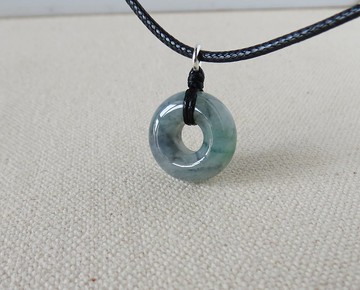 【金剛結】本命年【平安如意】冰烏雞飄綠翡翠韓國蠟線項鍊AZ01