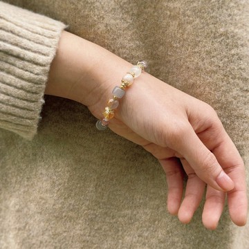 Sosii | 偏財 事業 感情 貴人 專注力 | C01花款 | 天然水晶手鍊