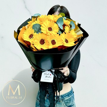 最好的祝福🌻【Floral M】璀璨盛宴向日葵香水花束（贈送5ml香氛油）畢業花束  畢業禮物