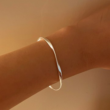 『快速出貨9折』【CReAM】Jean不規則波浪設計開口式素面銀色中性女手環手鐲#禮盒 #浪漫送禮 #生日禮盒 #情人禮物 #生日禮物