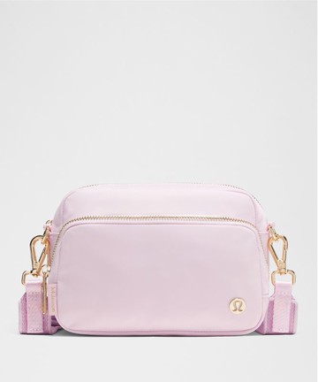 Everywhere Crossbody Bag 2L Metallic Wordmark