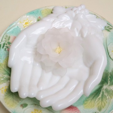 牡丹胸花 白色 大輪 牡丹 花朵 胸針 輕盈 優雅 高貴 清新 爽朗 夏日 帽子 牡丹 牡丹 牡丹 壓克力樹脂