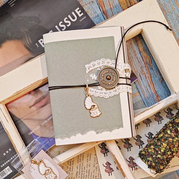 【留聲機】金屬烤漆手帳吊飾