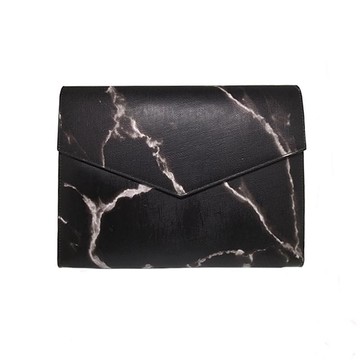 黑色大理石紋手拿包