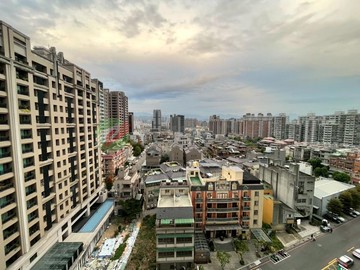 登陽涵境｜大坪數稀有釋出｜美景四房雙平車｜台中市北屯區昌平路二段