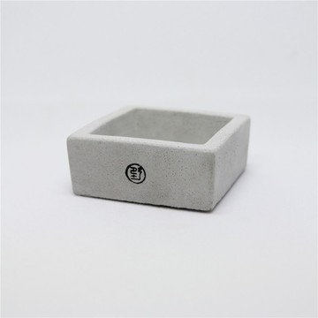 【野草不野】扁方 / 水泥盆器