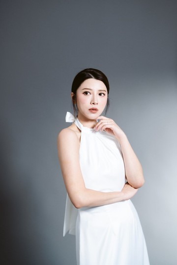 WhiteLits 香港自家設計輕婚紗