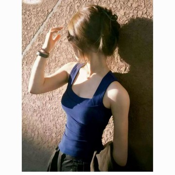 8391 人再三消費🎇白色雙層方領吊帶背心女帶胸墊褶皺內搭美背無袖露肩小衆上衣秋季1G9Q