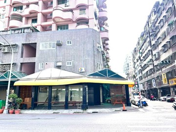 【德賢商圈】三角窗.大面寬-醒目金店面｜高雄市楠梓區加仁路