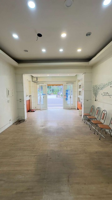 學區住宅＋市場雙核心｜雙面路｜黃金透店｜屏東縣屏東市忠孝路