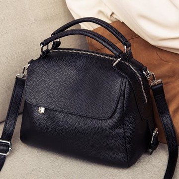 歐洲站斜挎包女2024新款時尚百搭包包高級感枕頭包真皮寬帶單肩包