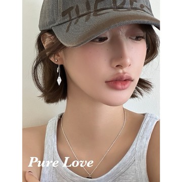 Pure Love樂芙 /正韓 【E0972】韓系簡約不對稱星星流蘇菱形耳環 耳釘 / 銀