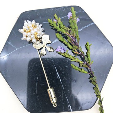 珍珠胸針 四葉草胸針 幸運胸針 金色別針 日本風格 黃銅 珍珠