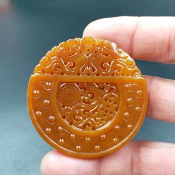 新款天然玉石a貨云南龍陵黃龍玉雙龍祝福掛件黃龍玉仿古壁玉牌