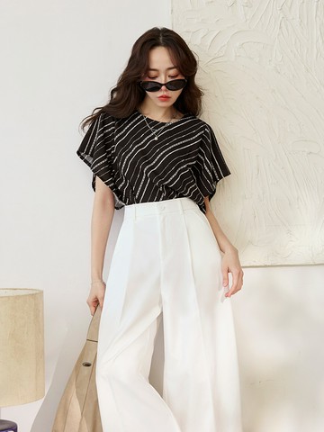 質感斜紋挖背綁結荷葉袖上衣