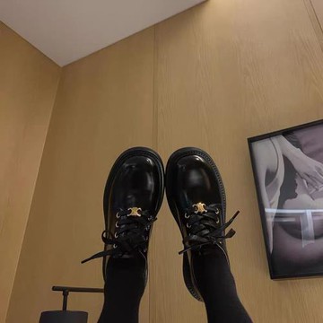 凱旋門厚底英倫風小皮鞋女2025春秋新款真皮圓頭休閑黑色系帶單鞋