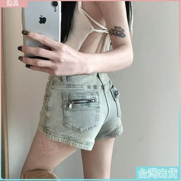 台灣免運🎀辣妹復古緊身牛仔短褲女夏季熱褲小個子高腰性感a字直筒闊腿褲子