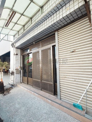 專任十甲東路正臨路超值透店｜台中市東區十甲東路
