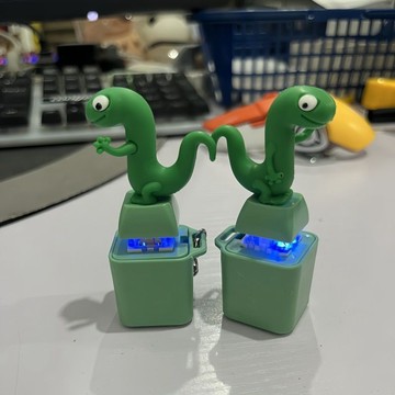 🚚臺灣出🚚河狸變身計劃蜥蜴lizard小青蛇恐龍語音發光發聲解壓擺件充電款 蜥蜴按鍵 發聲按鍵