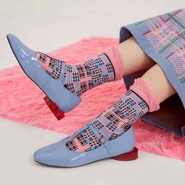 黑粉格紋圖案 荷葉邊 泡泡口 襪子 中筒襪