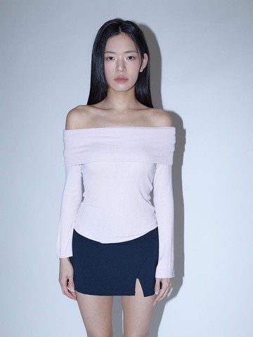Off-shoulder Shirt
