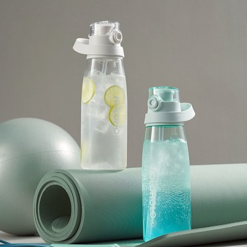 送給愛運動的你【Holoholo】PILATES BOTTLE 大容量吸管運動水壺 - 1000ml (共4色可選) 夏日消暑 補水降溫 運動健身 慢跑 運動水壺 水分補充 輕巧攜帶
