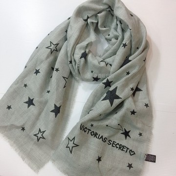 【Victoria's Secret 維多利亞的秘密】VS 刺繡星星圖案 圍巾 披肩 交換禮物 聖誕禮物 禮物
