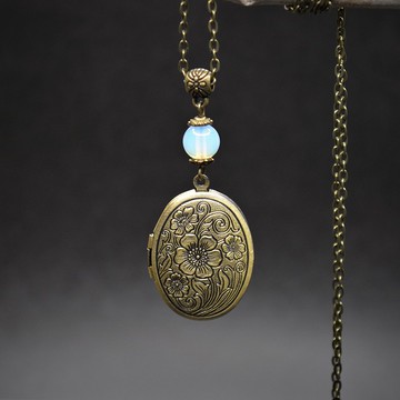 蛋白石小盒項鍊 月光石紀念章 復古風格的青銅小盒盒